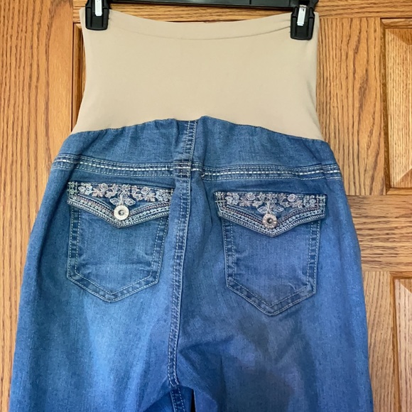 Maternity capris - Picture 4 of 5